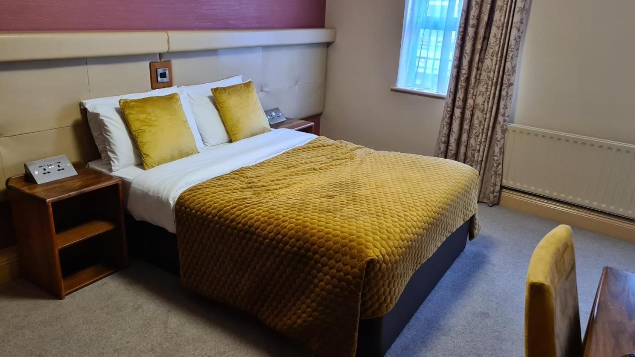Hotel The Farnham Arms