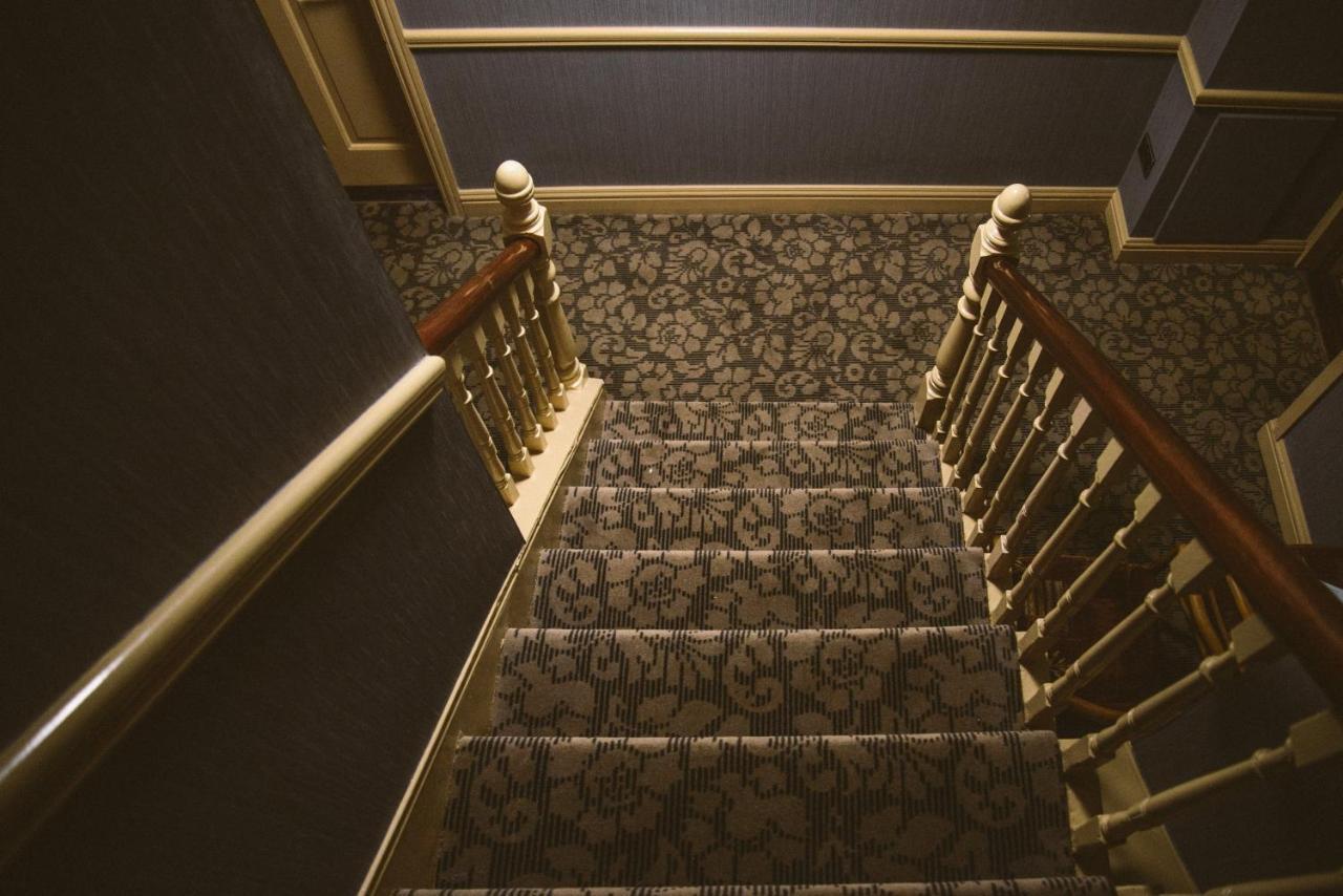 The Farnham Arms Hotel Cavan